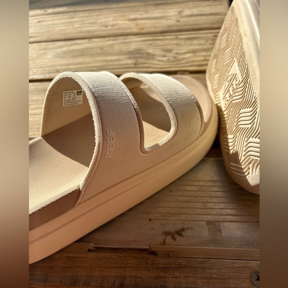 REEF Bondi 2 Bar Platform Sandal - Picture 7 of 16